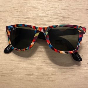 Ray Ban Wayfarer Special design by Matt W Moore and comes with case